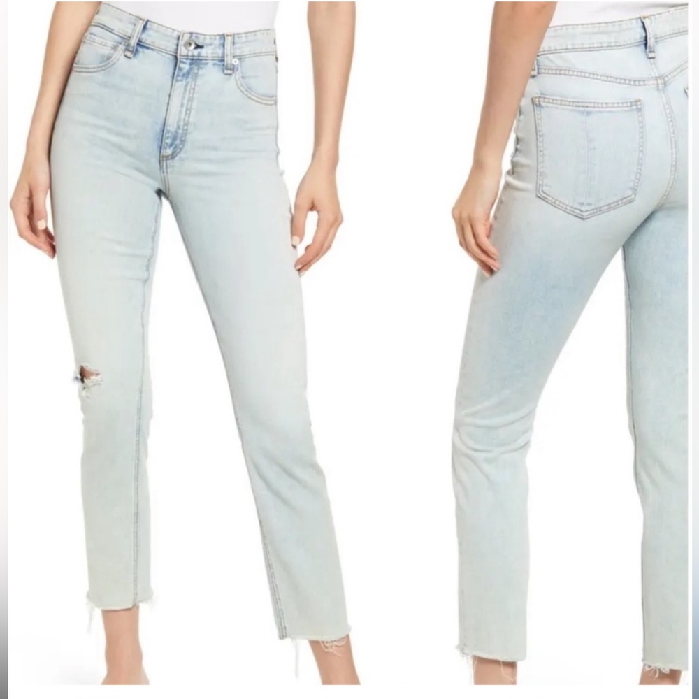NWT 🩵 Light Blue Women's Jeans